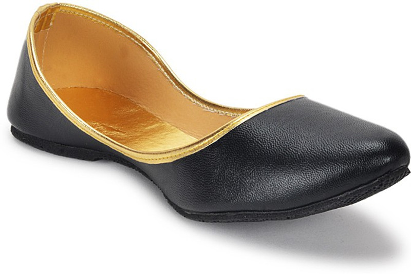 Paduki Ethnic Jutis For Women(Gold, Black)