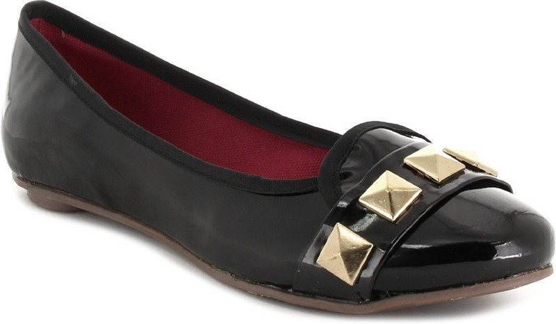 Catwalk Bellies(Black) RS.599 (53.00% Off) - Flipkart