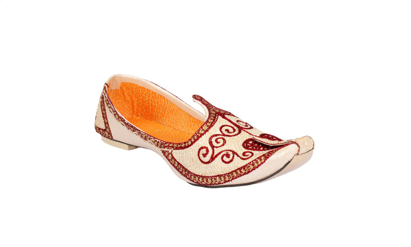 Ethnic Collection Hard Rubber Mojaris For Men(Beige)