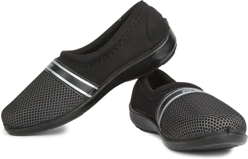 Feather Leather Women Slip-On Loafers For Women(Black)