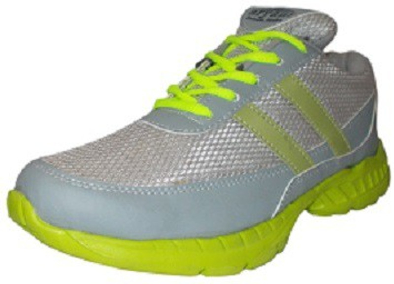 Port Green Aryan striker Running Shoes For Men(Green)