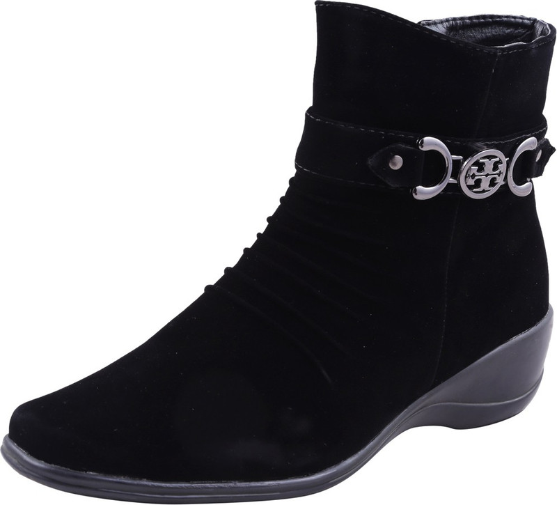 Adorn Latest Fashion Boots For Women(Black)
