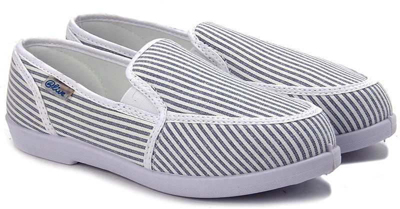 Bata Kibby Casual Shoes For Women(Navy, White)