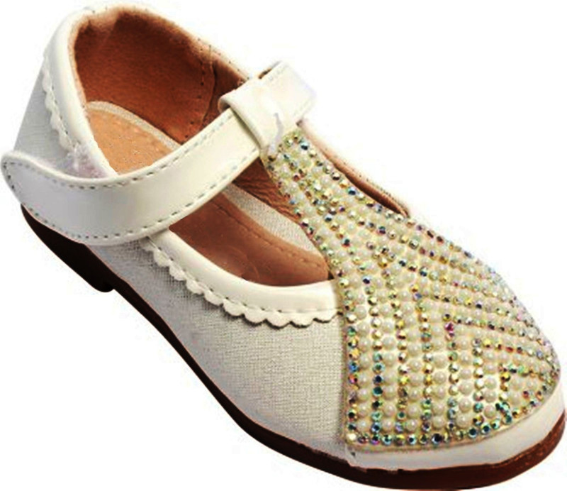 Glinchy Comfortable White Synthetic Stylish Bellies Shoes Bellies For Women(White)