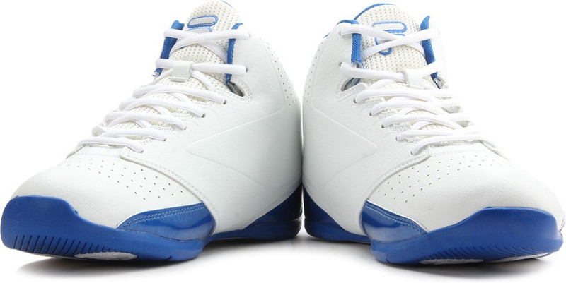 Fila REVERSAL Baskeetball Shoes For Men(White, Blue)