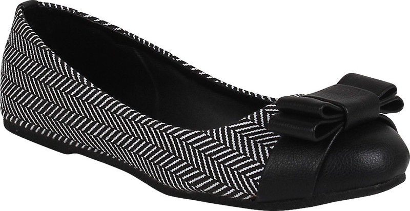Chalk Studio Black Herring Bellies For Women(White, Black)