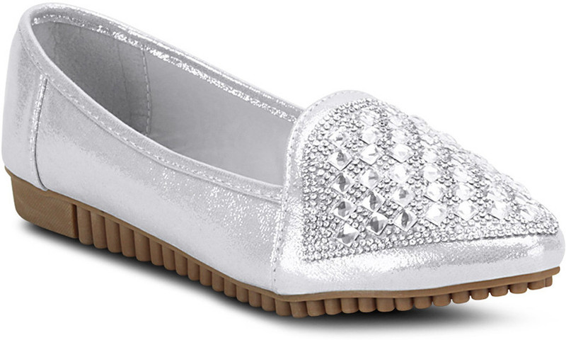 Get Glamr Stylish Casual Shoes For Women(White) Get Glamr Stylish Casual Shoes For Women(White)