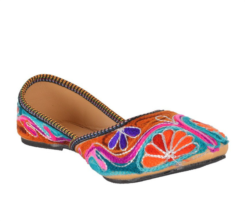 DFR Multicolour Thread Work Jutti -Pink Flower Jutis For Women(Multicolor)