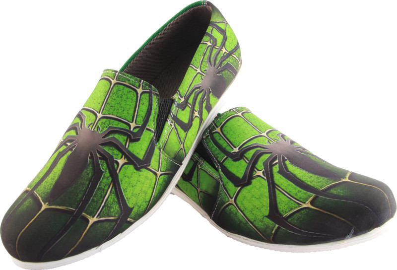 Zapatoz Zapatoz Green Spider Loafers For Men(Multicolor)