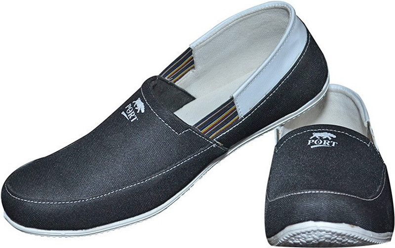 Port Spectra Football Shoes For Men(White, Black)