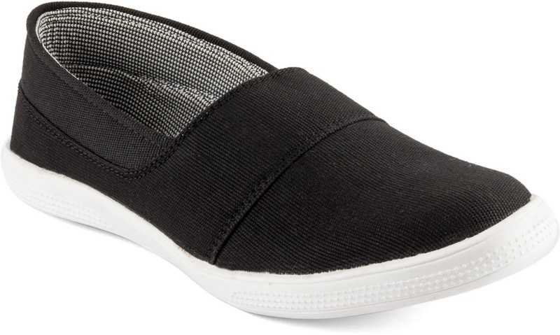 Tashi Black Casuals For Men(Black)