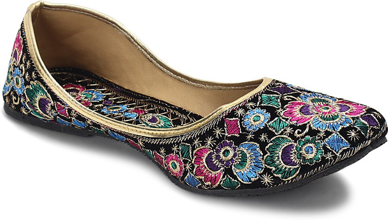 Paduki Ethnic Bellies For Women(Multicolor) RS.499 (68.00% Off) - Flipkart
