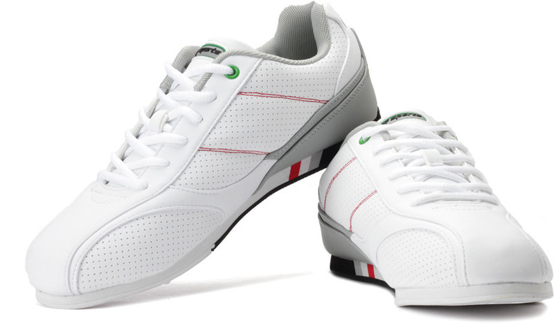 F-Sports Vogue Outdoors For Men(White, Green)