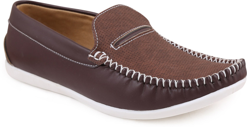 Quarks Classic Perforated Loafer Loafers For Men(Brown)