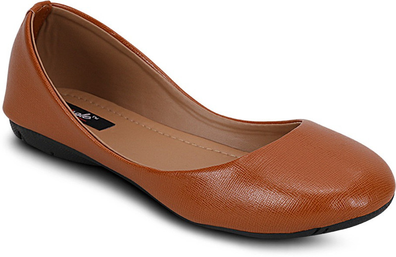 Gisole Tauras Flat Bellies For Women(Tan)