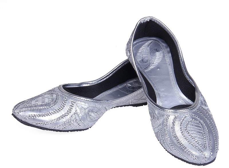 Goyal Silver Moti Bellies For Women(Silver)