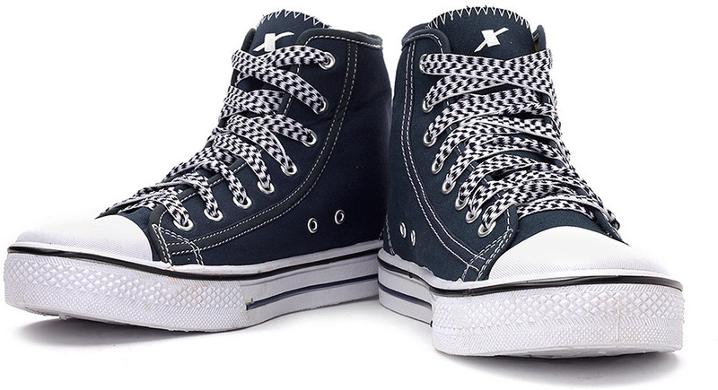 Sparx SM-65 Canvas Sneakers For Men(White, Blue)