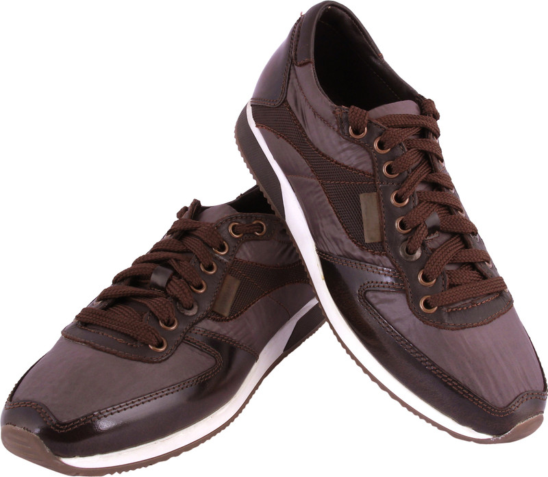 eeZeeLife TPR Sneakers For Men(Brown)