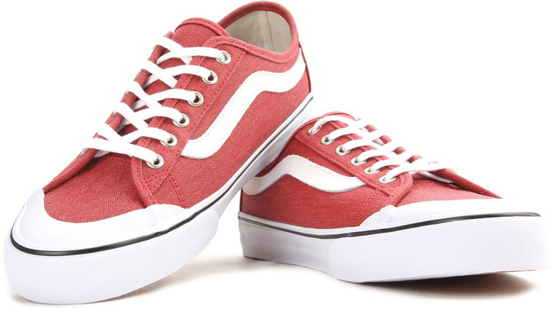 Vans BLACK BALL SF Men Sneakers For Men(Red) Vans BLACK BALL SF Men Sneakers For Men(Red)