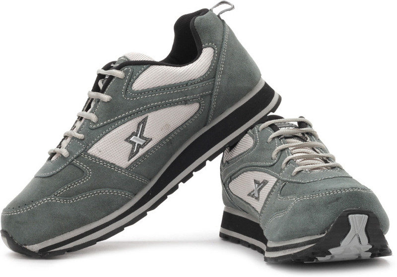 Sparx SM-67 Outdoors Shoes For Men(Green, Grey)
