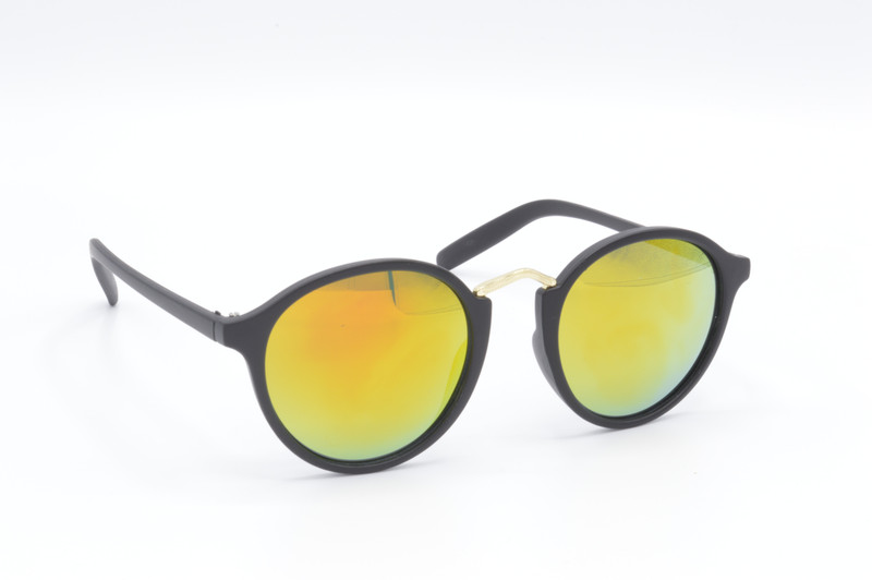 Hrinkar Round Sunglasses(Golden)