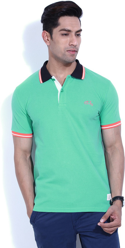 United Colors of Benetton. Solid Men Polo Neck Green T-Shirt