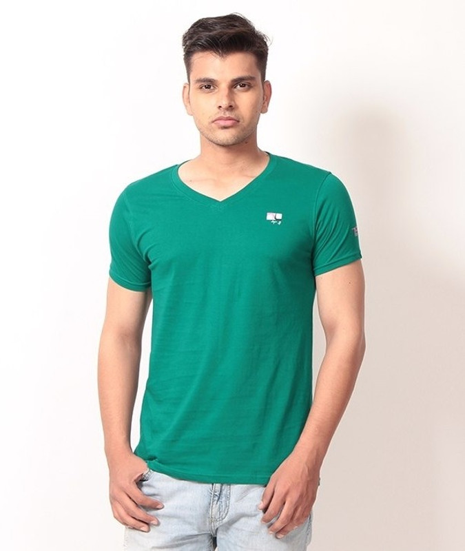 Londoner Solid Men V-neck Green T-Shirt