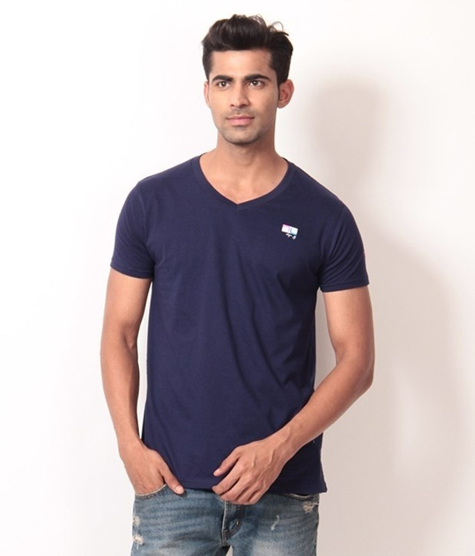 Londoner Solid Men V-neck Dark Blue T-Shirt
