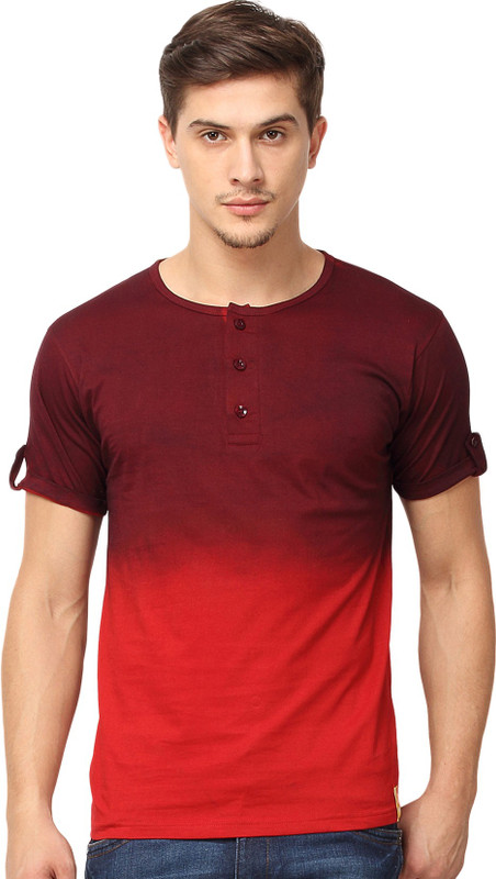 Campus Sutra Solid Men Henley Maroon T-Shirt