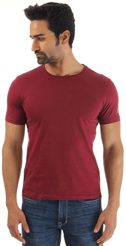Flying Machine Solid Men Round Neck Maroon T-Shirt