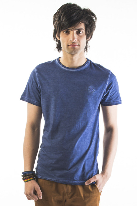 Srota Solid Men Round Neck Dark Blue T-Shirt