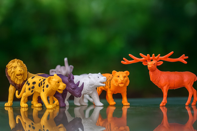 COLNIZ Set of 7 Wild Animal Action Figures – Jungle Safari Toy Set for Kids(Multicolor)