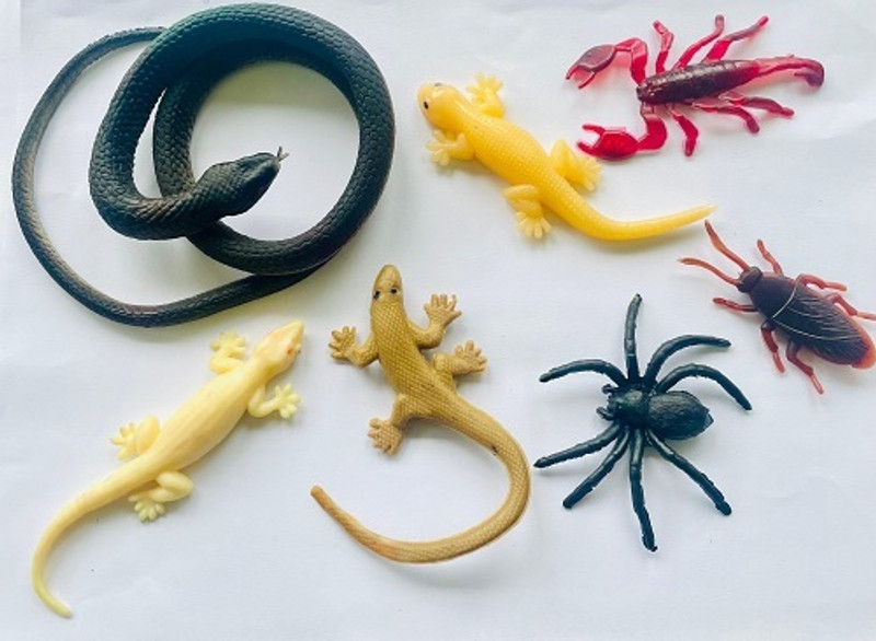 Tik C animal toys for kids rubber lizard,snake spider,scorpion,and cockroach(Multicolor)