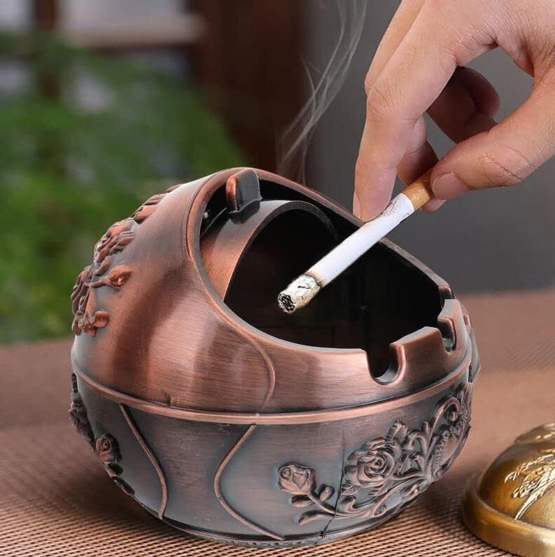 Merish Maroon Stainless Steel Ashtray(Pack of 1)