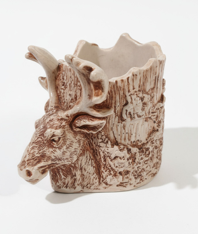 Inara Deer Face Ashtray Black Polyresin Ashtray(Pack of 1)