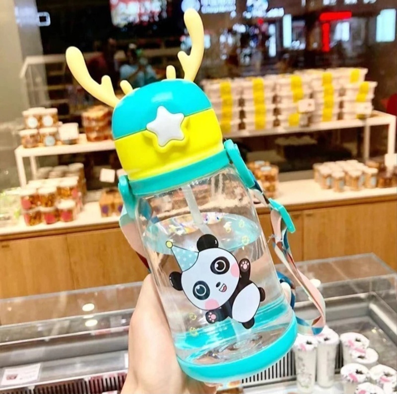 Magic Pebbles Deer Horn Design Cute Design Cartoon Sipper school Bottle for Kids with Strap - 600 ml(Green)