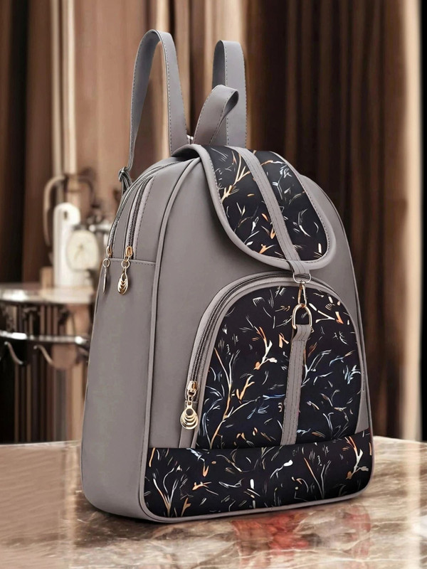AshCrafzee for kids Lightweight Casual 12 L Backpack(Grey)