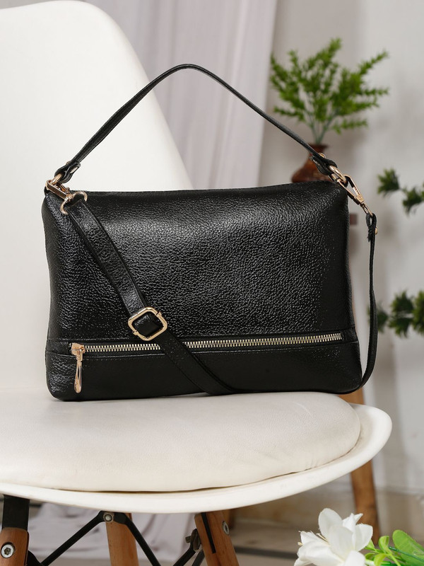 Teakwood Leathers Teakwood Women Black Sling Bag Messenger Bag(Black, 12 L)