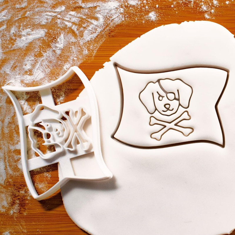 EROTNGO Dog Pirate Flag Cookie Cutter | Jolly Roger Dog with Eye Patch & Crossbones Cookie Cutter