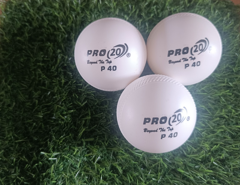 Pro PlasticcricketballsP80 Cricket Training Ball(Standard, Pack of 3)