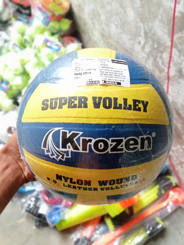 acheteur volley678 Volleyball - Size: 3(Kids, Pack of 1)