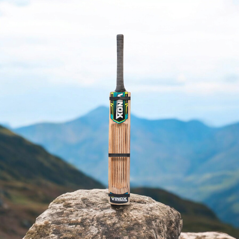 vinox GUTTING BAHUBAL FUL SIZE BAT KASHMIRI WILLOW Kashmir Willow Cricket  Bat For 15+ Yrs(800-900 g)