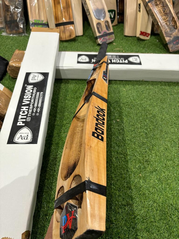 pitchvision TRIPLE BLADE Kashmir Willow Cricket  Bat For 15+ Yrs(1000-1050 kg)