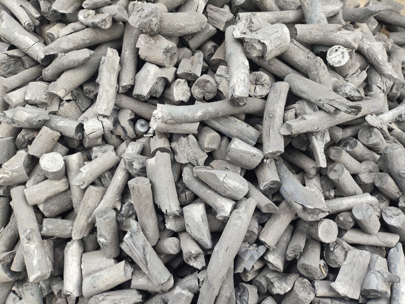 Angalaeswari Natural Barbeque Wood Logs(5000 g)