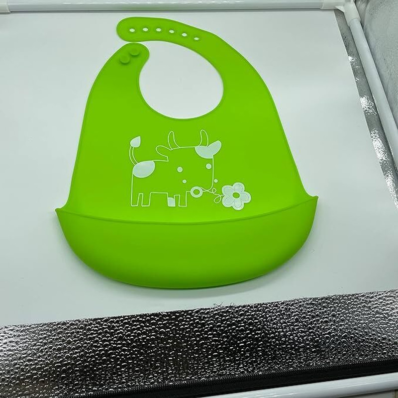 Kreativ Tadkaa Silicone Baby Feeding Bibs Adjustable Neckline(Green)