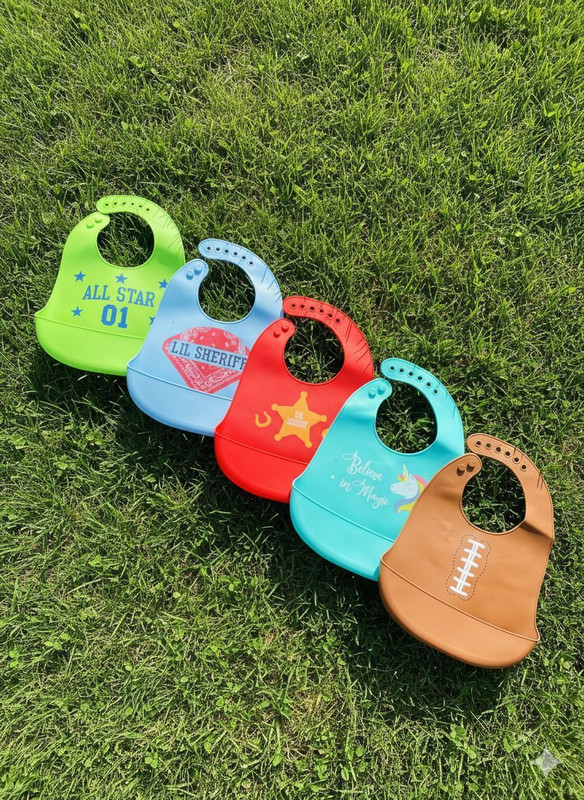 Atharv Nest Silicone Baby Bib For Feeding & Weaning Babies Adjustable Neckline With Buttons(RANDOM COLOUR)