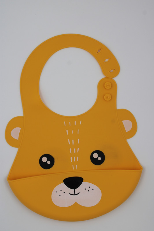 Wooattire FOOD CATCHER SILICON ORANGE BIB(Orange)
