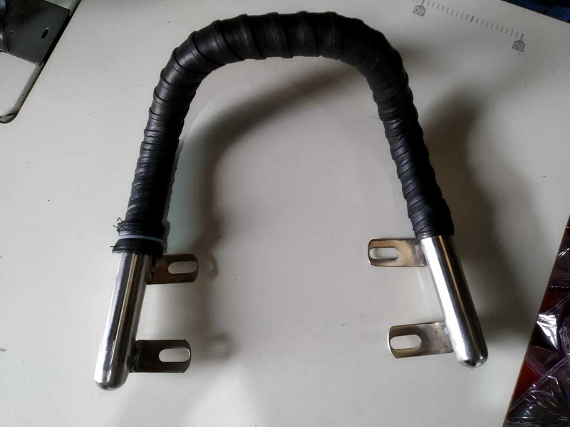 AUTOLEOPARD JAWA 42 BACK REST Handlebar Hand Guard(JAWA)
