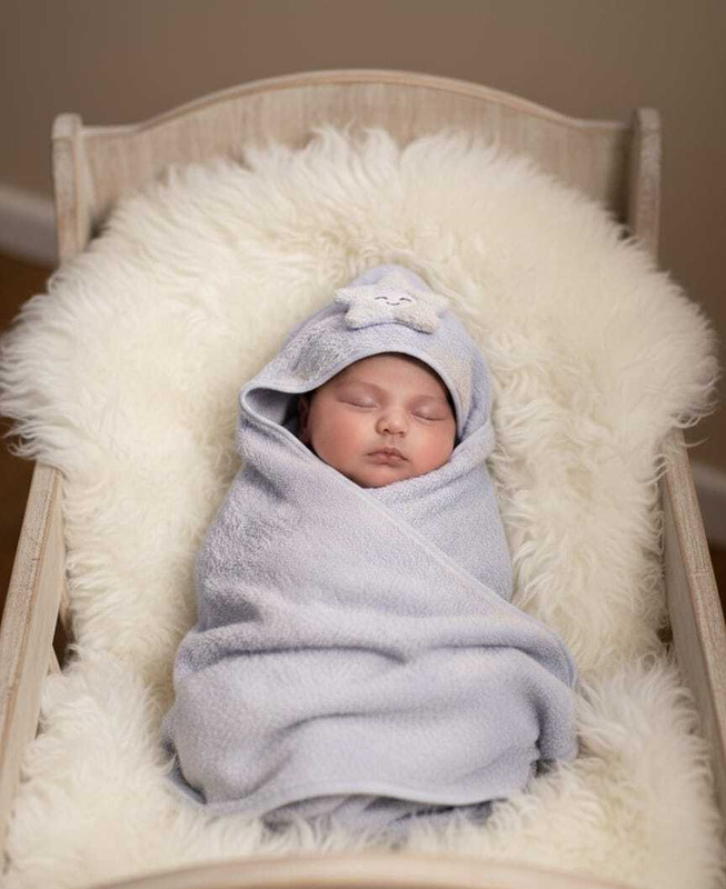 Aarambh Little Legacies Solid Crib Crib Baby Blanket for  Mild Winter(Woollen Blend, Purple)