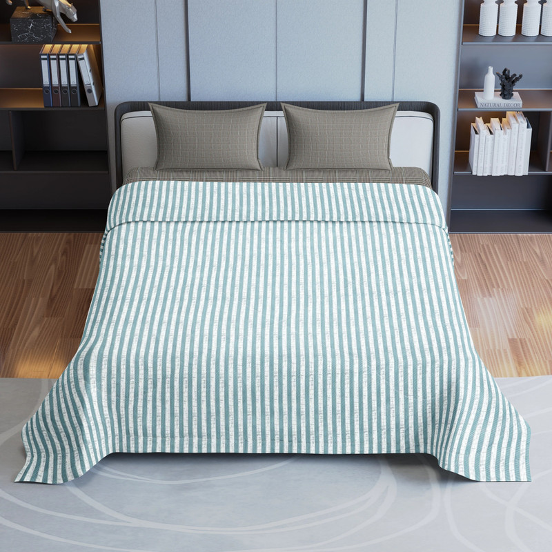 Flipkart Perfect Homes Striped Queen Comforter for  AC Room(Microfiber, Green)